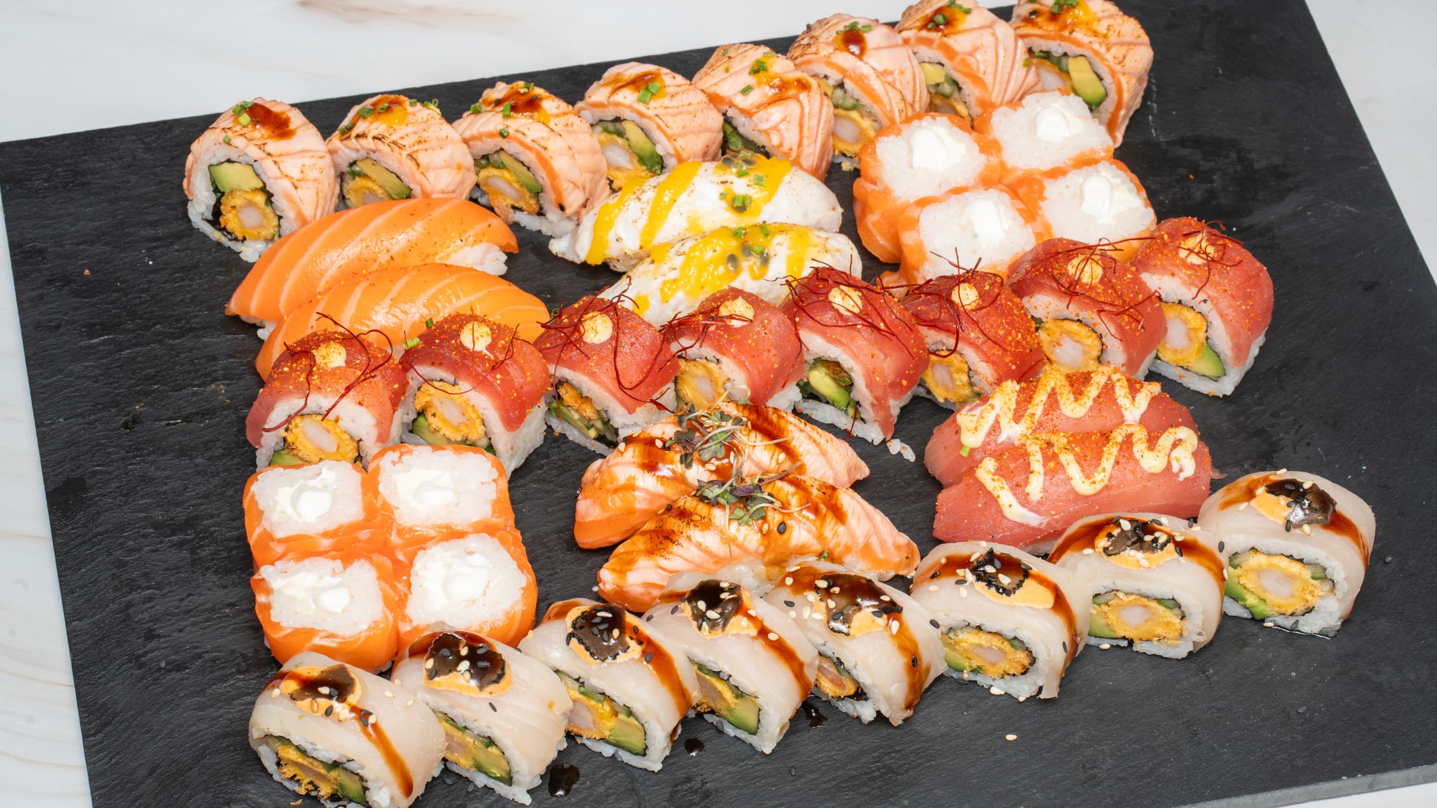 Genji Signature Box \u2014 Cr\u00e9ation signature du restaurant